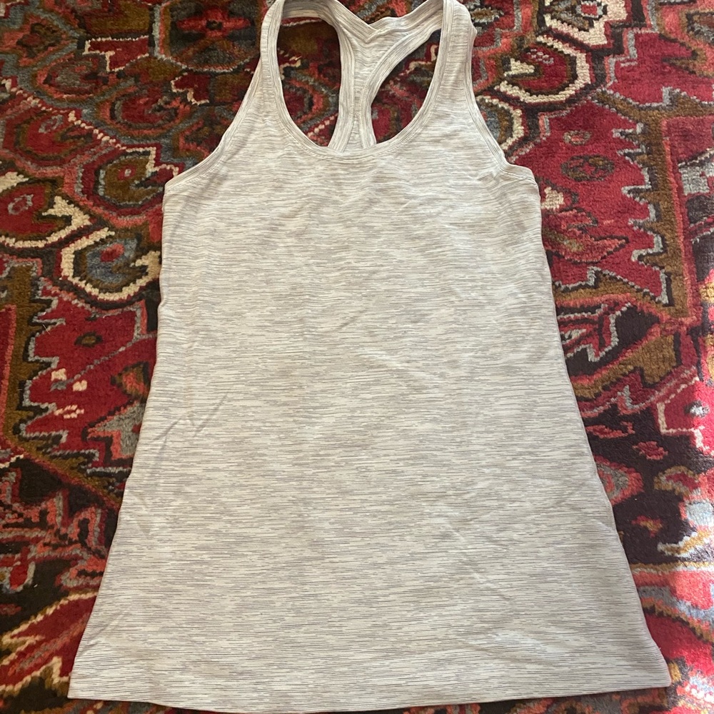 Like new lulu tank